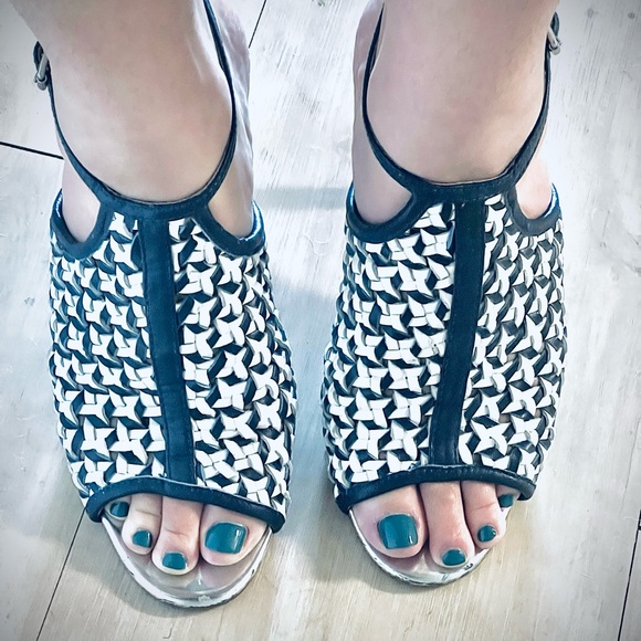 Vintage Coach Leather High Heels Size 10B - Picture 4 of 12